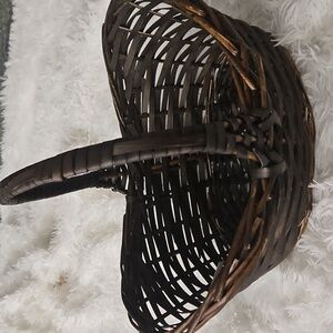 5/$20 HOME DECOR Woven Basket